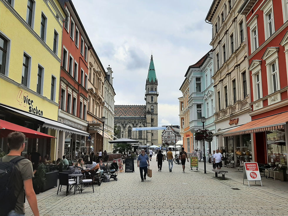 Meiningen, Thuringia, Thüringen, Georgstraße mit Stadtkirche, Altstadt, Oldtown,