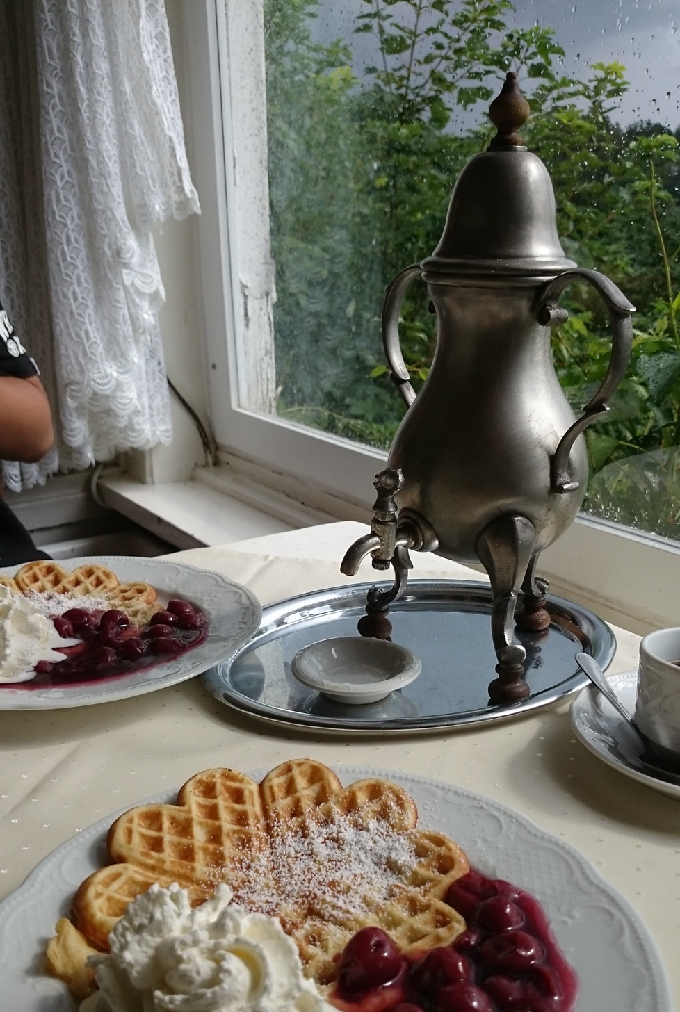 Bergische Kaffeetafel, Bergse Koffietafel, Dröppelminna