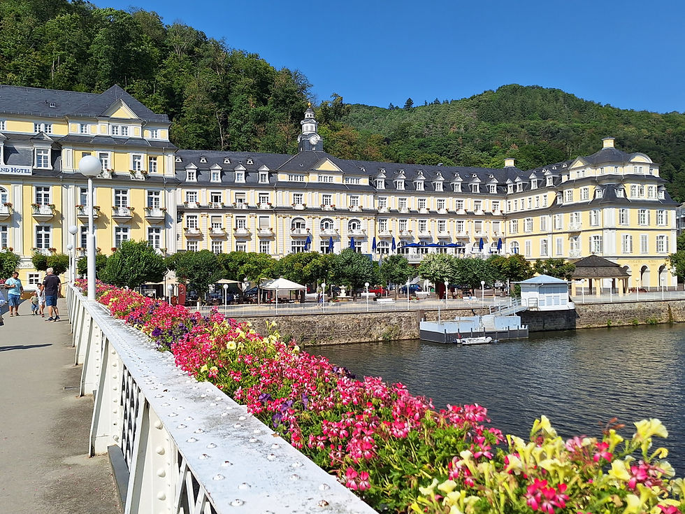 Häckers Grand Hotel & Spa Resort Bad Ems Häckers Grandhotel Bad Ems Luxury Belle Époque Spa Elegance Wellness Deluxe Kurhaus Charme Thermalquellen Feeling Luxury Historic Luxury Hotel Grand Hotel Life  Kurstadt Glamour WellnessRetreat Germany Lahn Romantik  Emser Moments