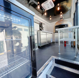 Tievoli | 20Ft. Shipping Container Restaurant | Wood Fire Pizza Mobile Kitchen | United Food Truck - #unitedfoodtruck - #doxidonut -