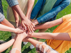 LA ECONOMIA SOLIDARIA:
VERDADERA REVOLUCION