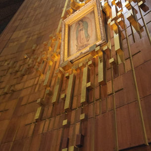 CRÓNICA | LA BASÍLICA DE GUADALUPE: DONDE LA FE CAMINA DE RODILLAS