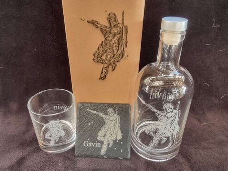 Decanter Gift Box Set with your unique personalized design! 🎁