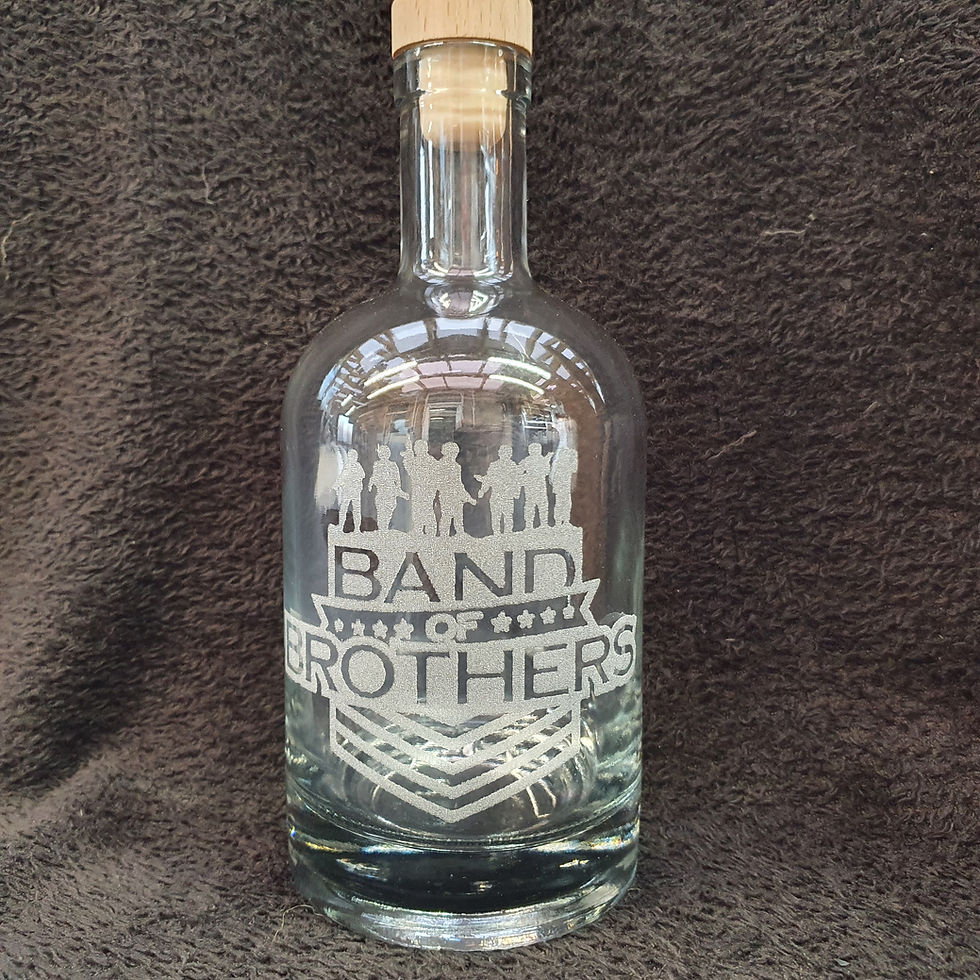 Thumbnail: Band of Brothers decanter box set can be personalised