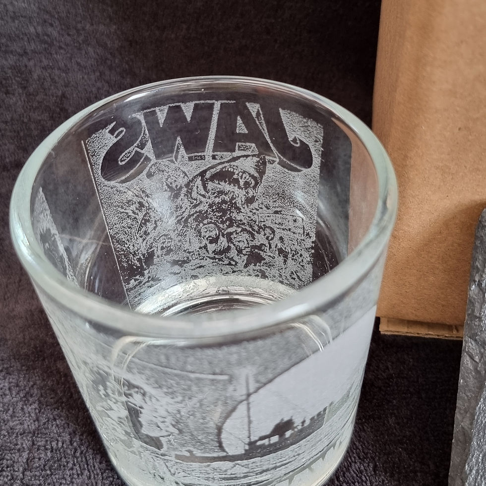 Thumbnail: Jaws custom decanter glass box sets can be personalised