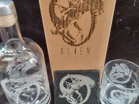 Alien glass set