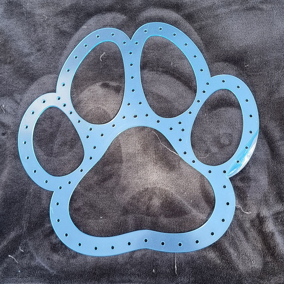 Thumbnail: Crafting Wreath Template Paw Print