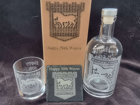 Decanter Gift Box Set with your unique personalized design!
