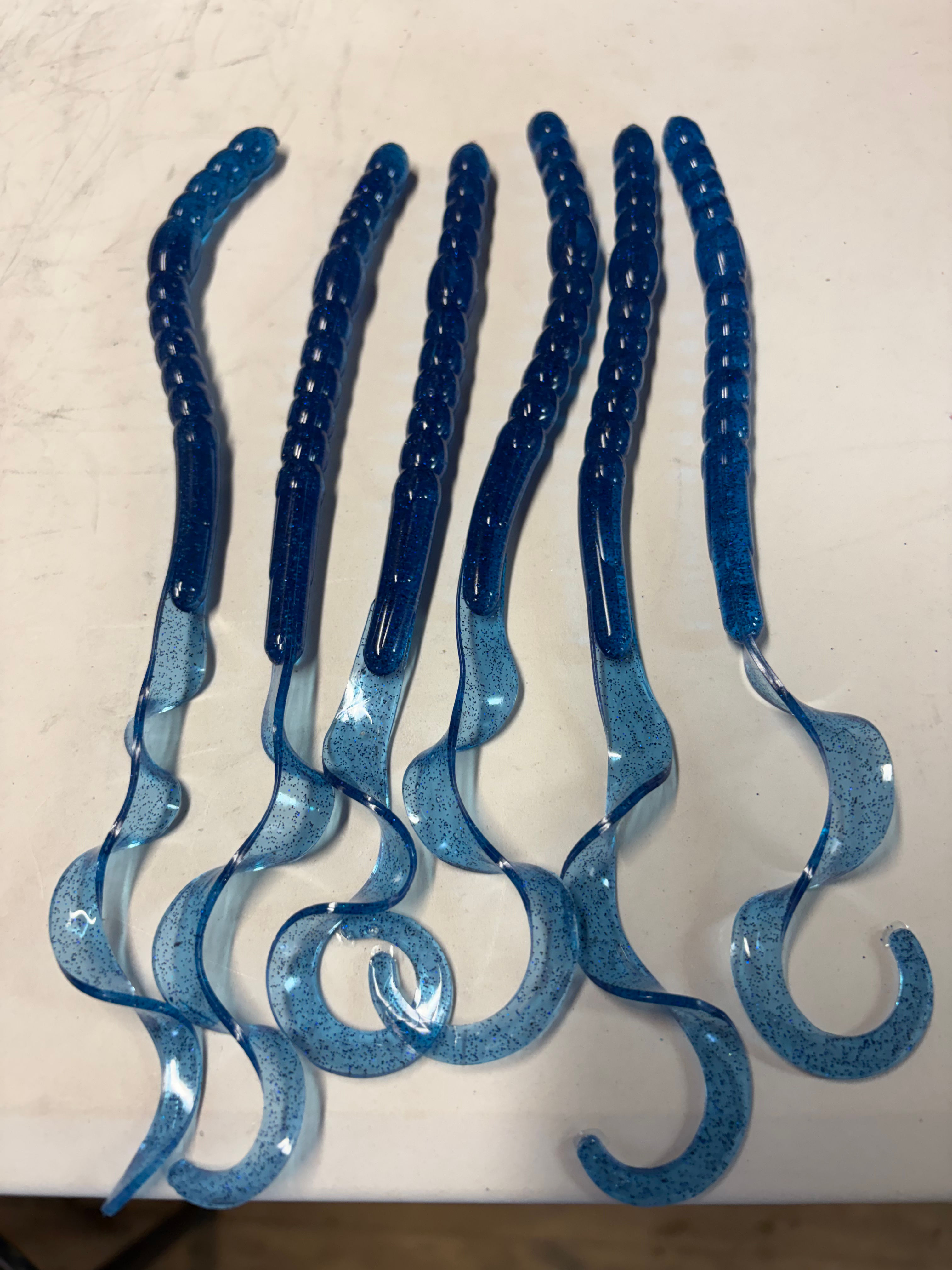 Varsity Blue- worm with tail