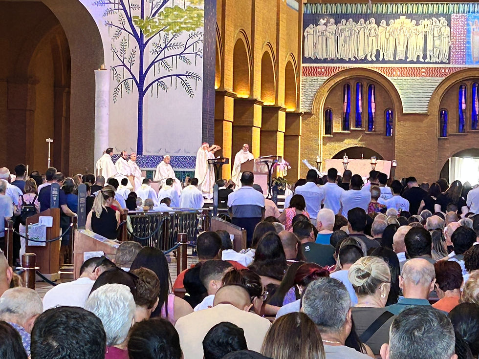 Missa na Catedral de Nossa Senhora da Aparecida - Crédito do Autor