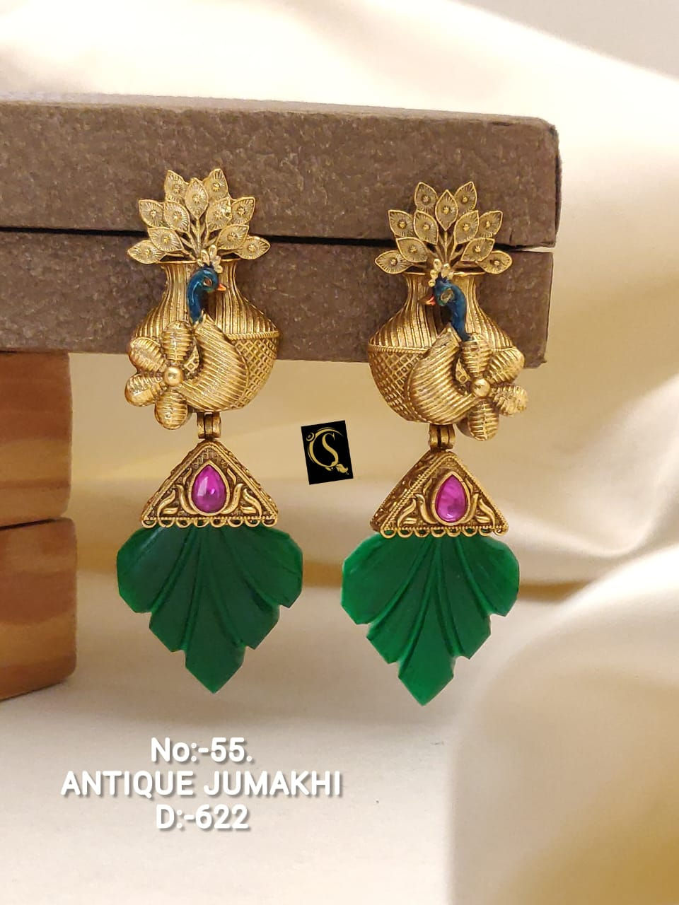 Thumbnail: Exotic earrings 