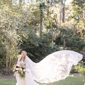 💍 “10 Secrets Bridal Shops Won’t Tell You — But We Will”