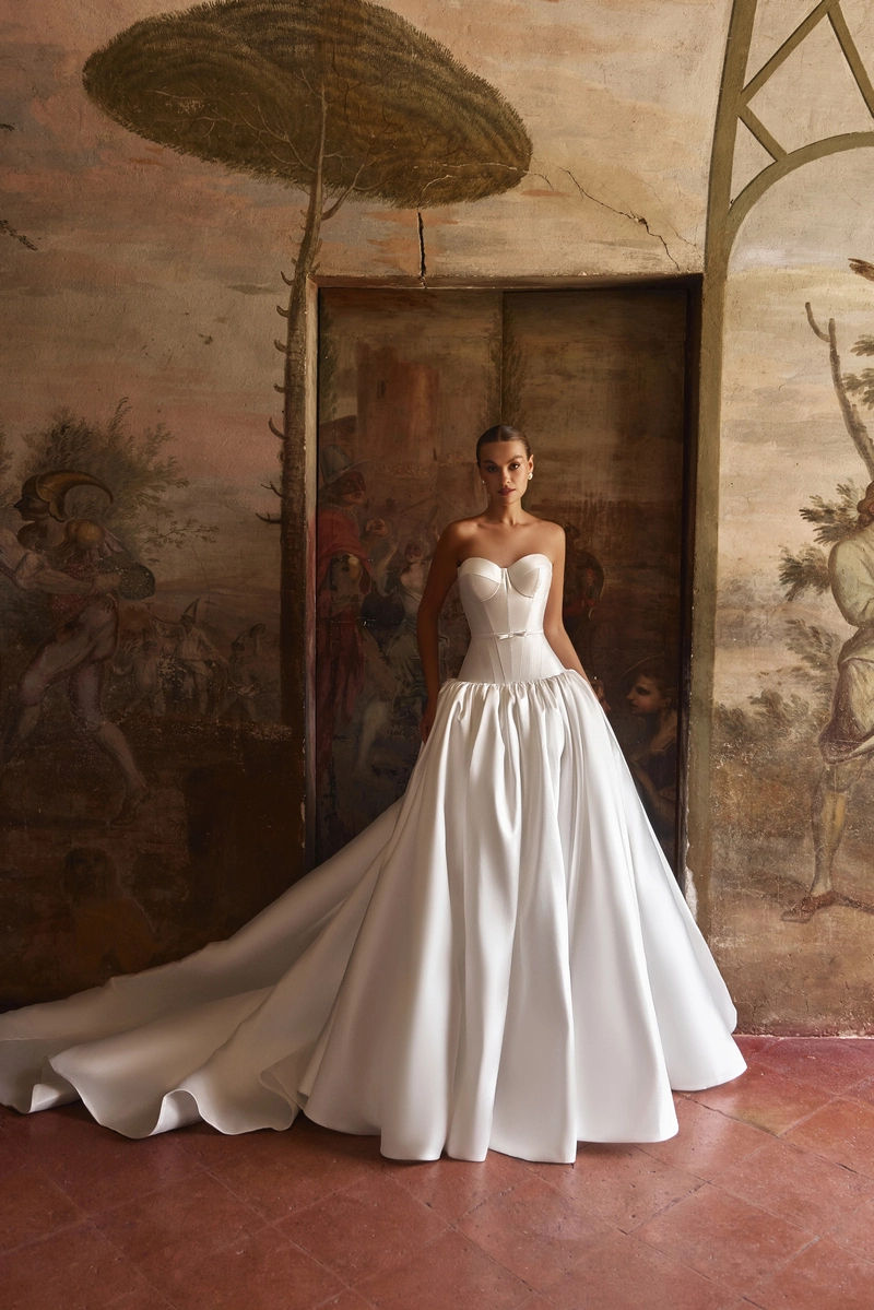 Penelope Wedding Dress by Oksana Mukha