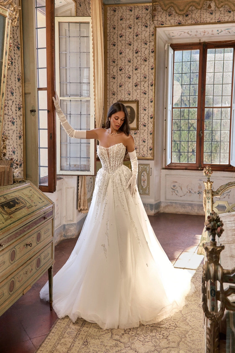 Evie Wedding Dress by Oksana Mukha