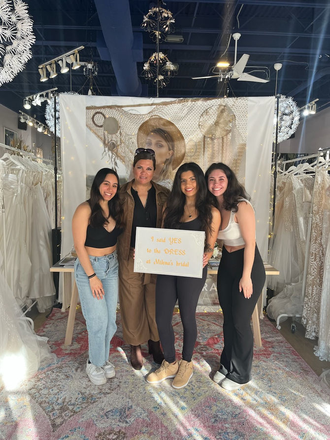 "The Dos and Don'ts of Shopping for Your Wedding Dress"