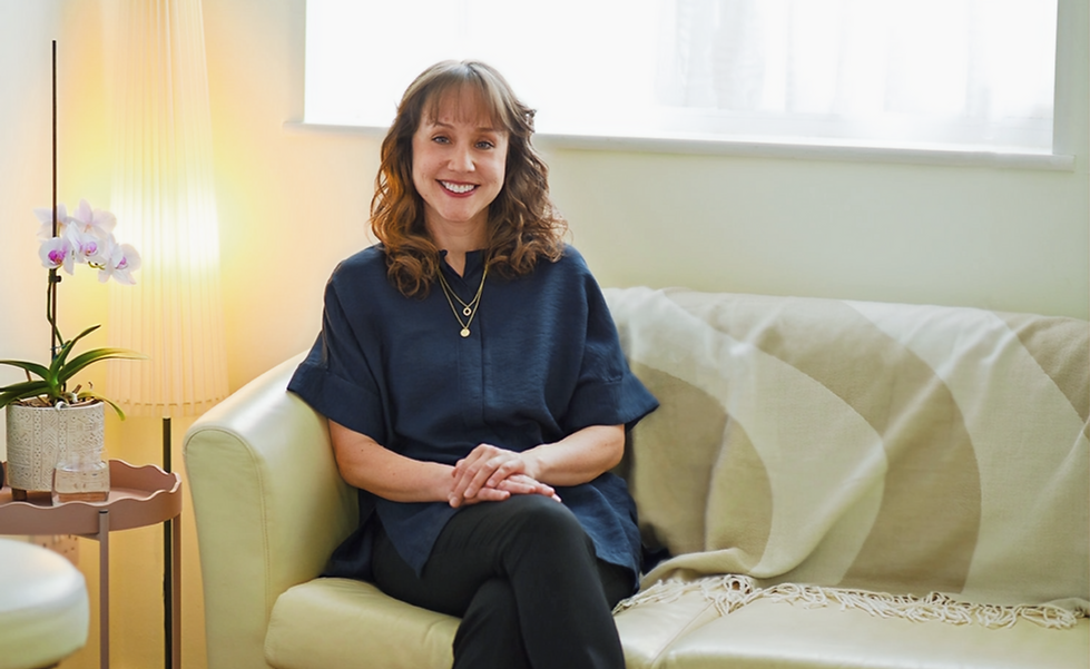 Danielle Croft acupuncturist in peaceful Banbury clinic