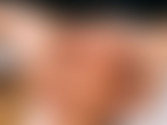 Dame während einer Gesichtsbehandlung