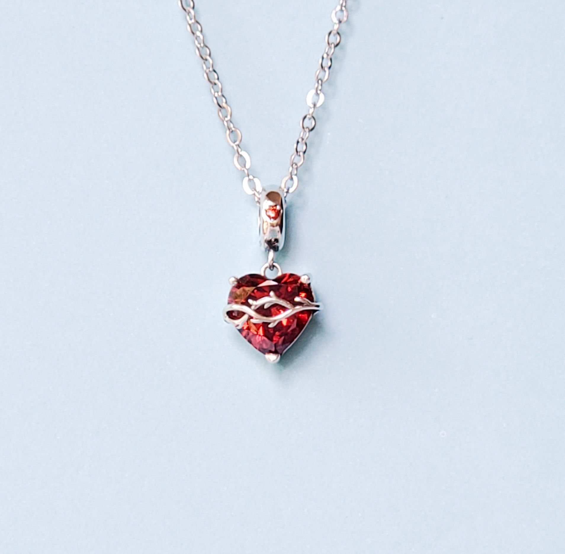 Charm collar Sagrado Corazón de Jesús