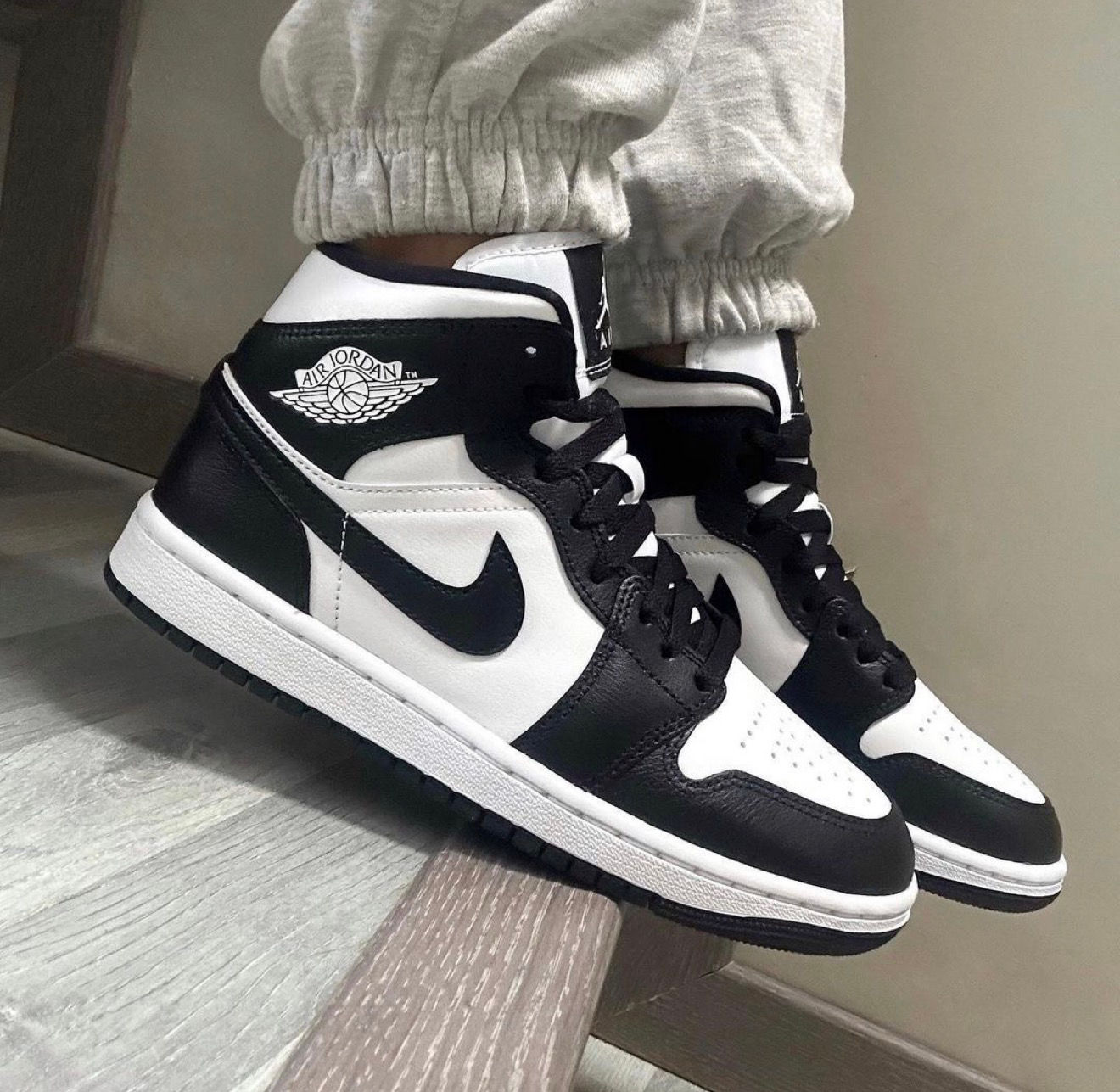 Nike Air Jordan 1 Mid Black and White