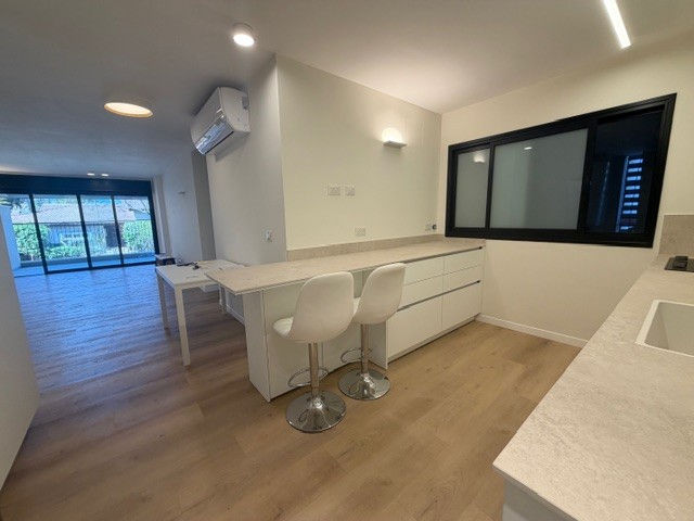 למכירה בבלעדיות למשרדנו דירת 5.5 חד' מושקעת וחדישה לאחר פרויקט תמ"א ברמת אפעל