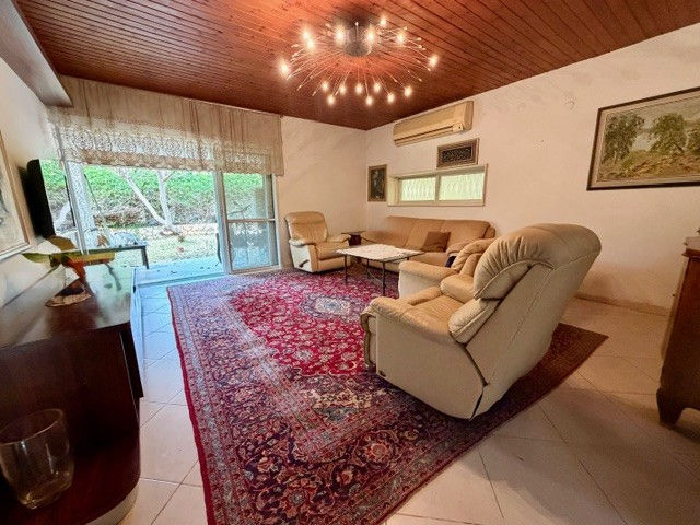 תמונה ממוזערת: באפעל הוותיקה- חד קומתי האטרקטיבי ביותר כ 130/460 מ"ר בבלעדיות.