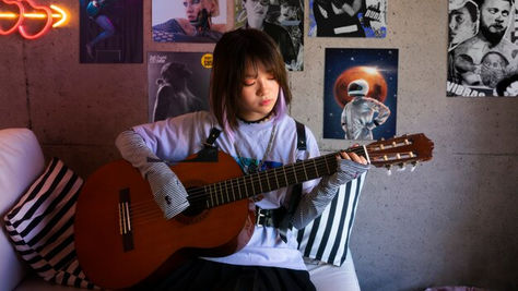 How to Overcome Common Challenges When Learning Guitar