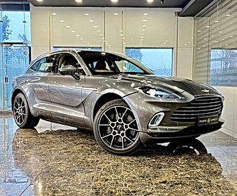 ASTON MARTIN DBX