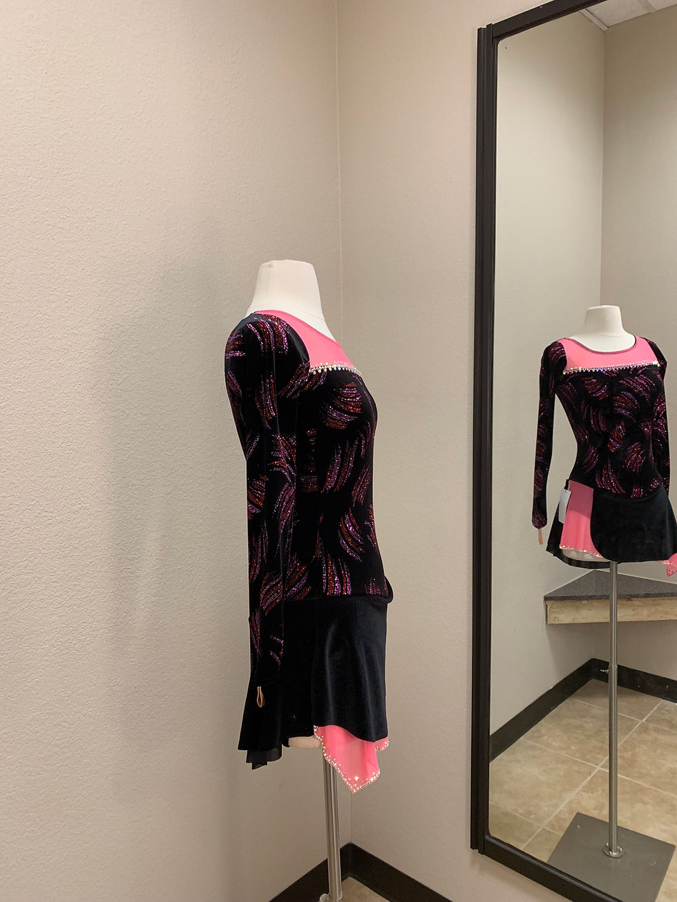 Thumbnail: Adult Small - Black/Pink VelvetDress!
