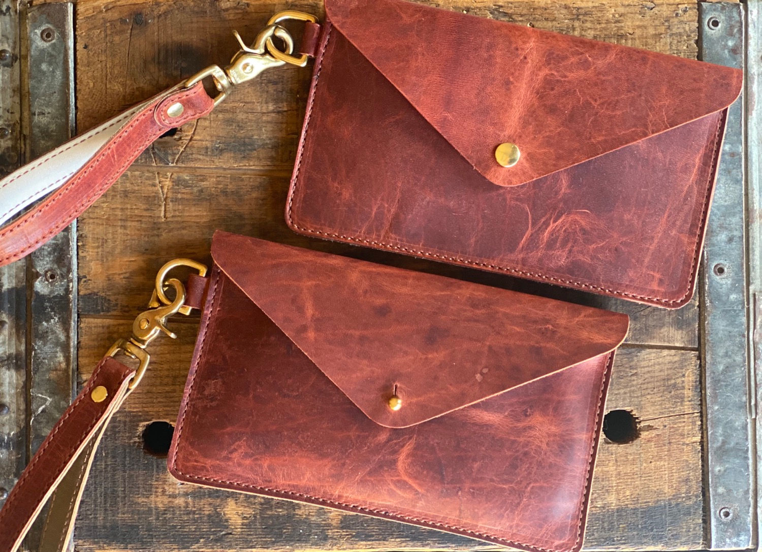 Riley Clutch + Wristlet 