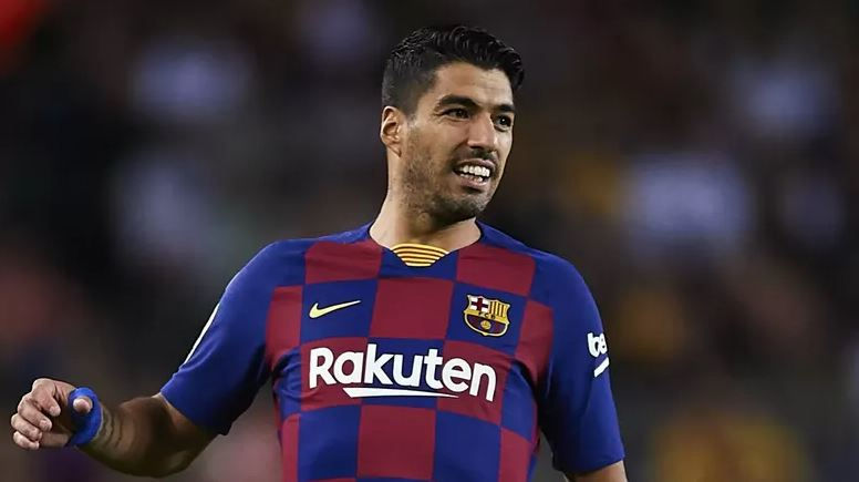 Barcelona need to take responsibility for their LaLiga failure, according to star forward Luis Suarez.