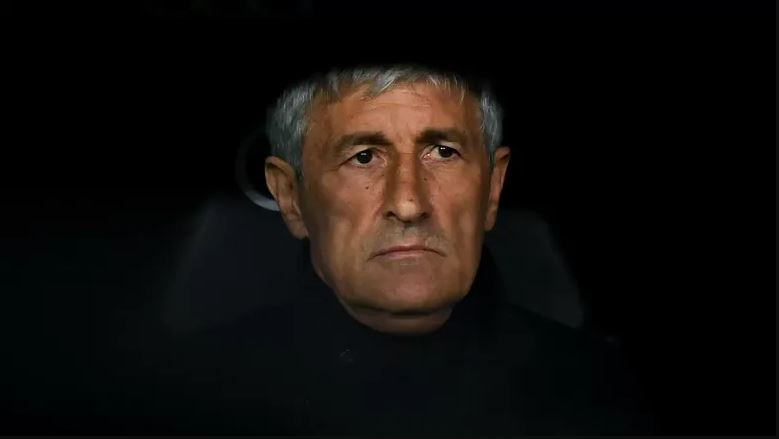 Barcelona president Josep Maria Bartomeu addressed the future of embattled head coach Quique Setien on Sunday.