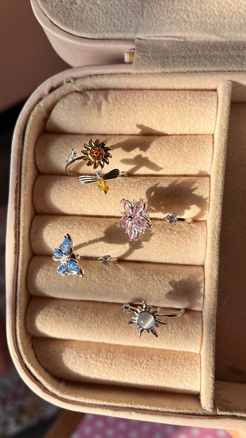 Thumbnail: Anxiety adjustable rings
