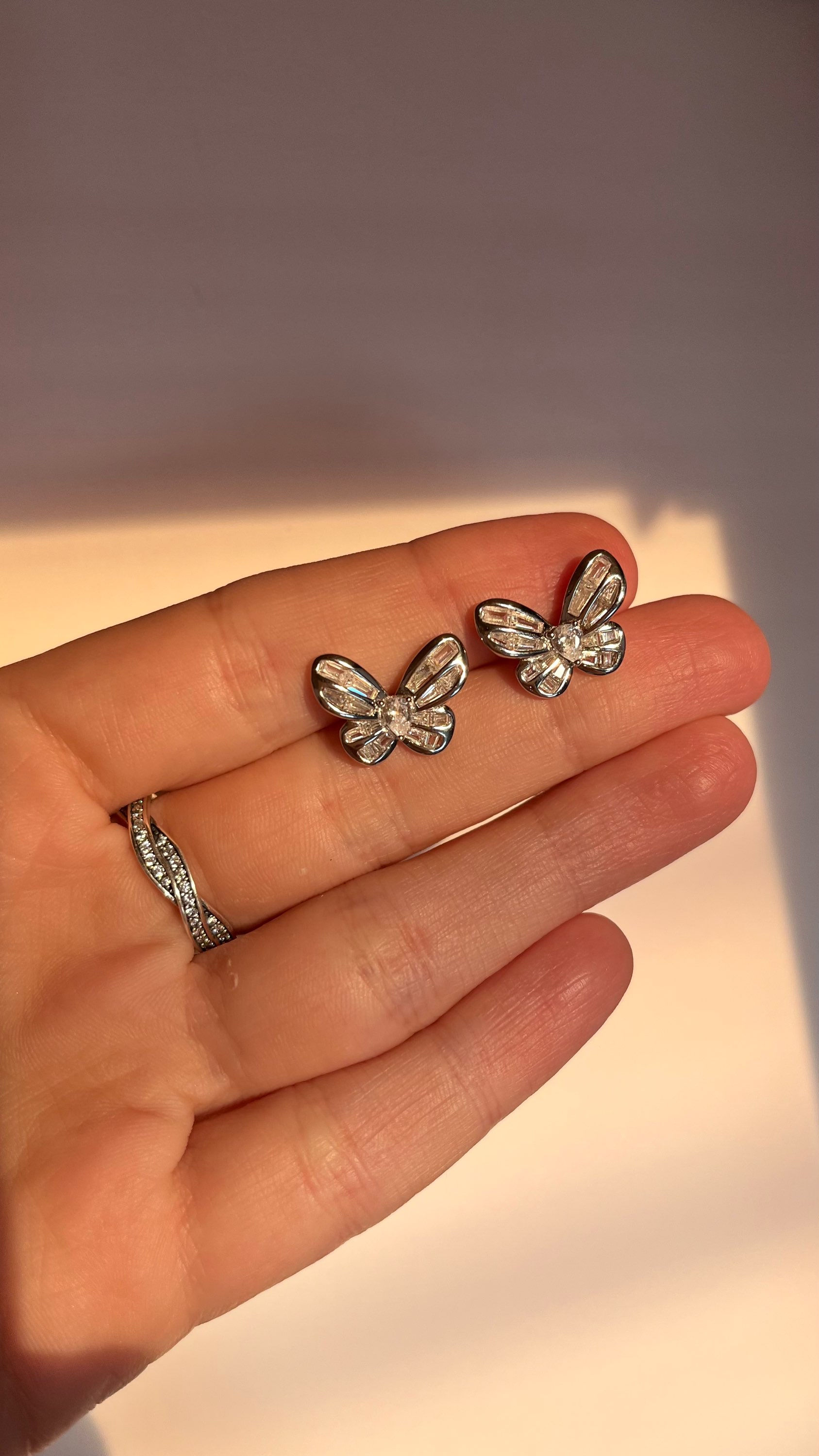 Butterfly pear sterling silver earring
