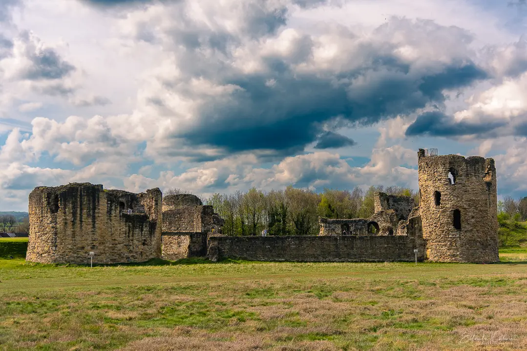 Flint Castle. Wales. Travel blogger. Travel photographer. Van Life. Van Life UK. Solo Van Life. Full-time Van Life.