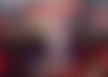 O vencedor da corrida, Max Verstappen, dos PaÃses Baixos, da equipe Oracle Red Bull Racing, comemora ao chegar no parque fechado durante o Grande Prêmio do Japão de F1, no Circuito de Suzuka, em 06 de abril de 2025. (Foto de Zak Mauger/LAT Images)