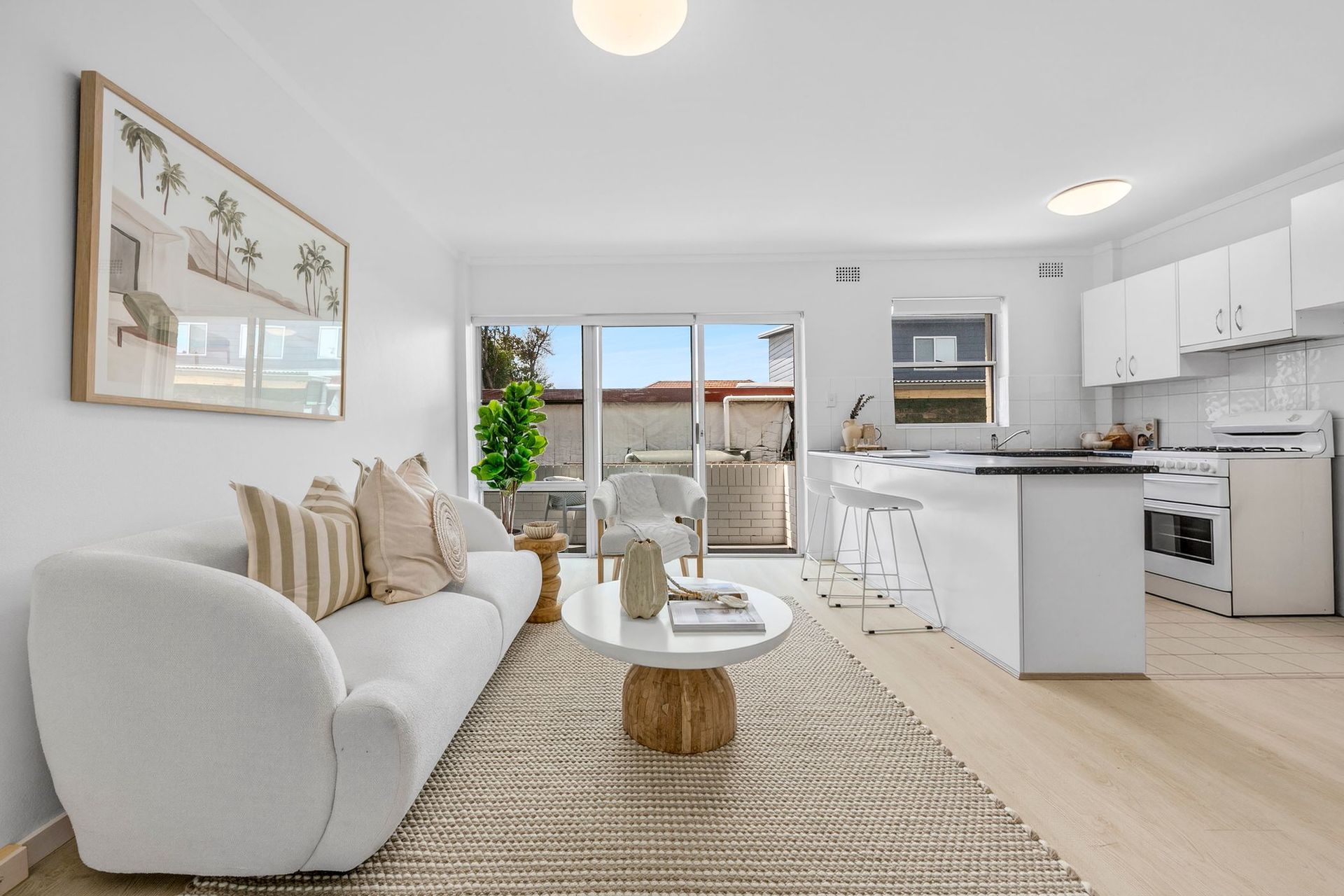 3/33 Cavill Street, Freshwater - Thumbnail 2