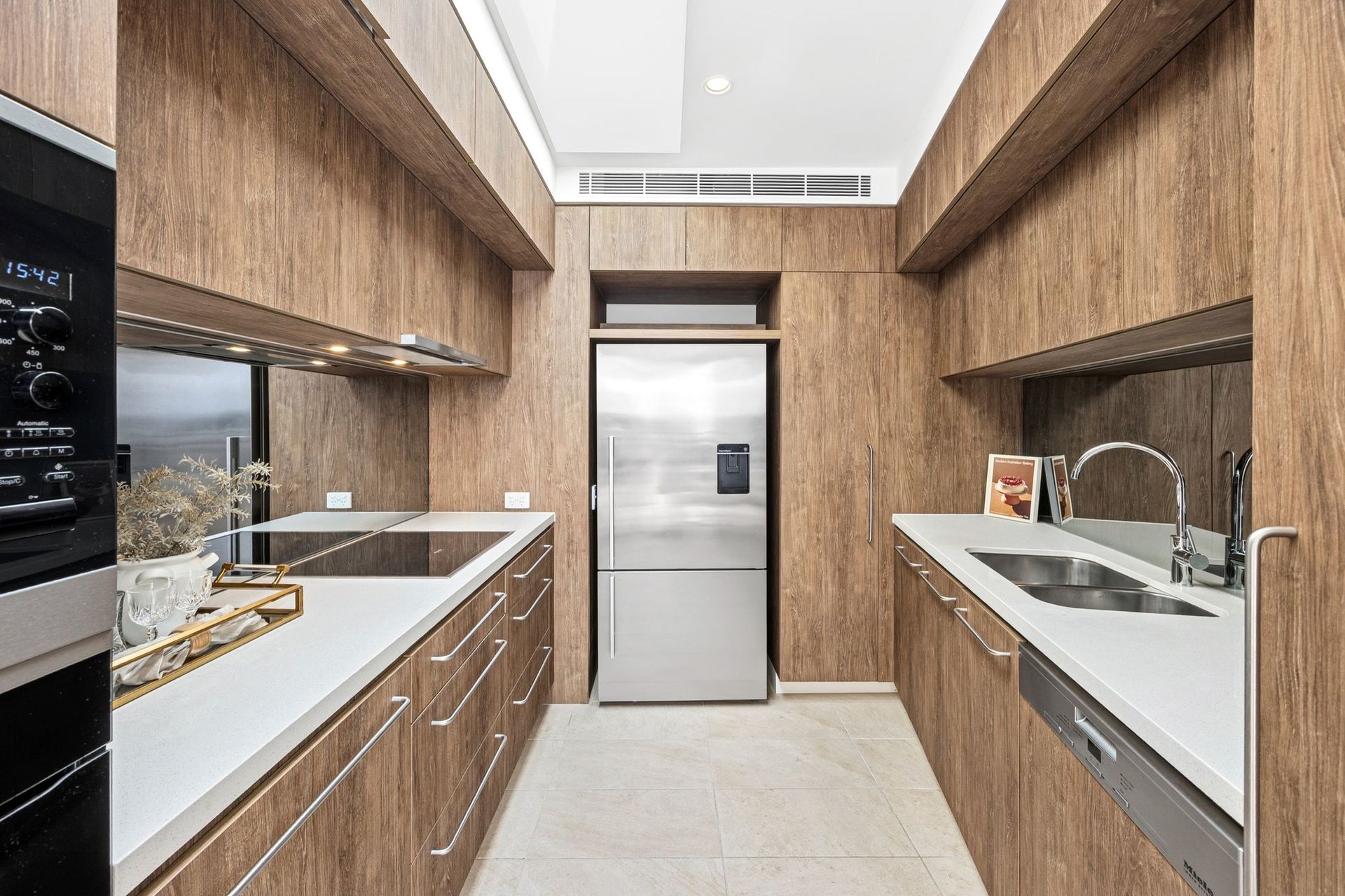 14/80 Evans Street, Freshwater - Thumbnail 6