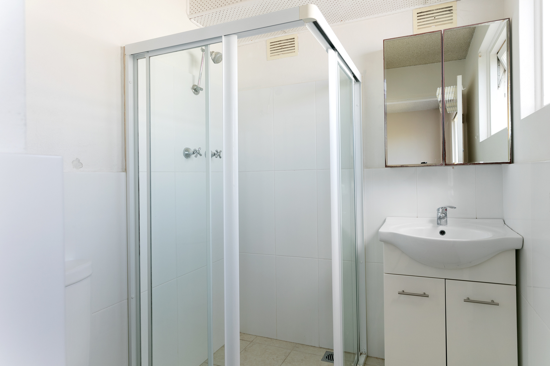 19/38 Ocean View Road, Freshwater - Thumbnail 4
