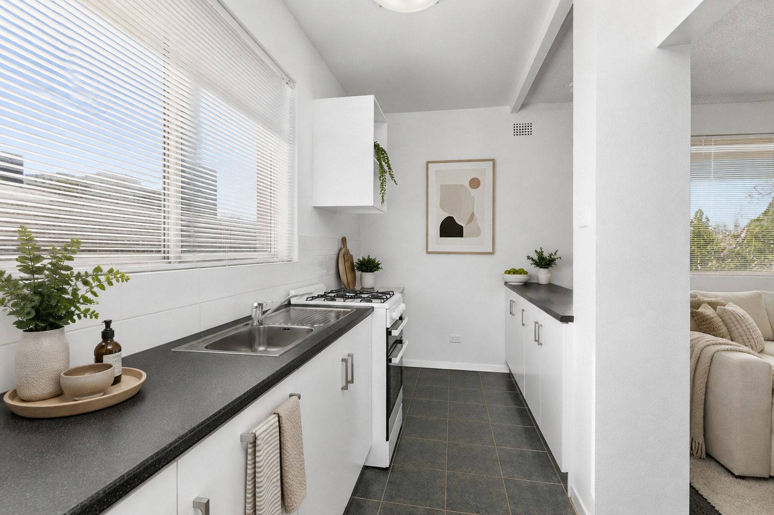 9/56 Pacific Parade, Dee Why - Thumbnail 2