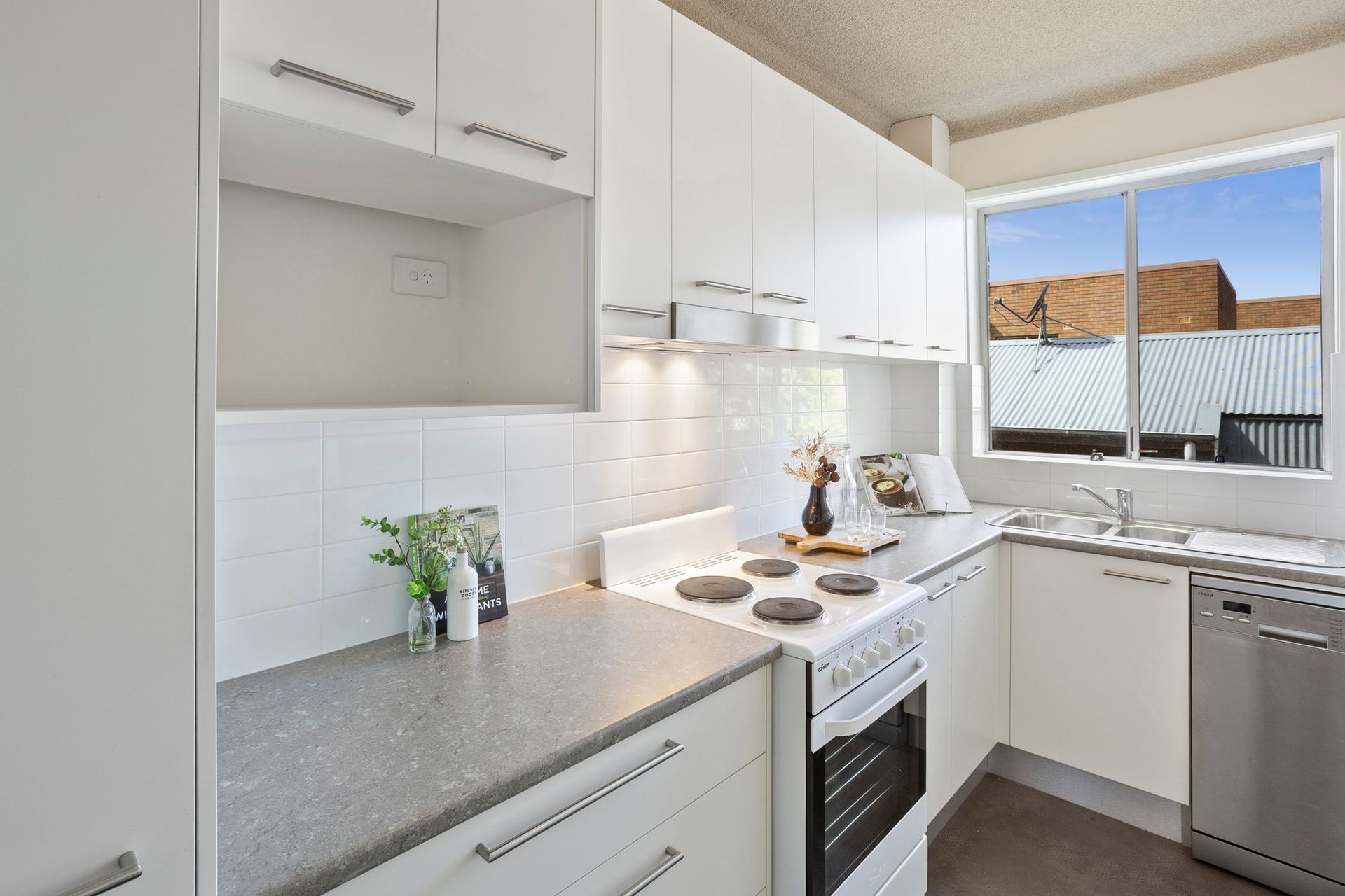 6/104 Crown Road, Queenscliff - Thumbnail 6