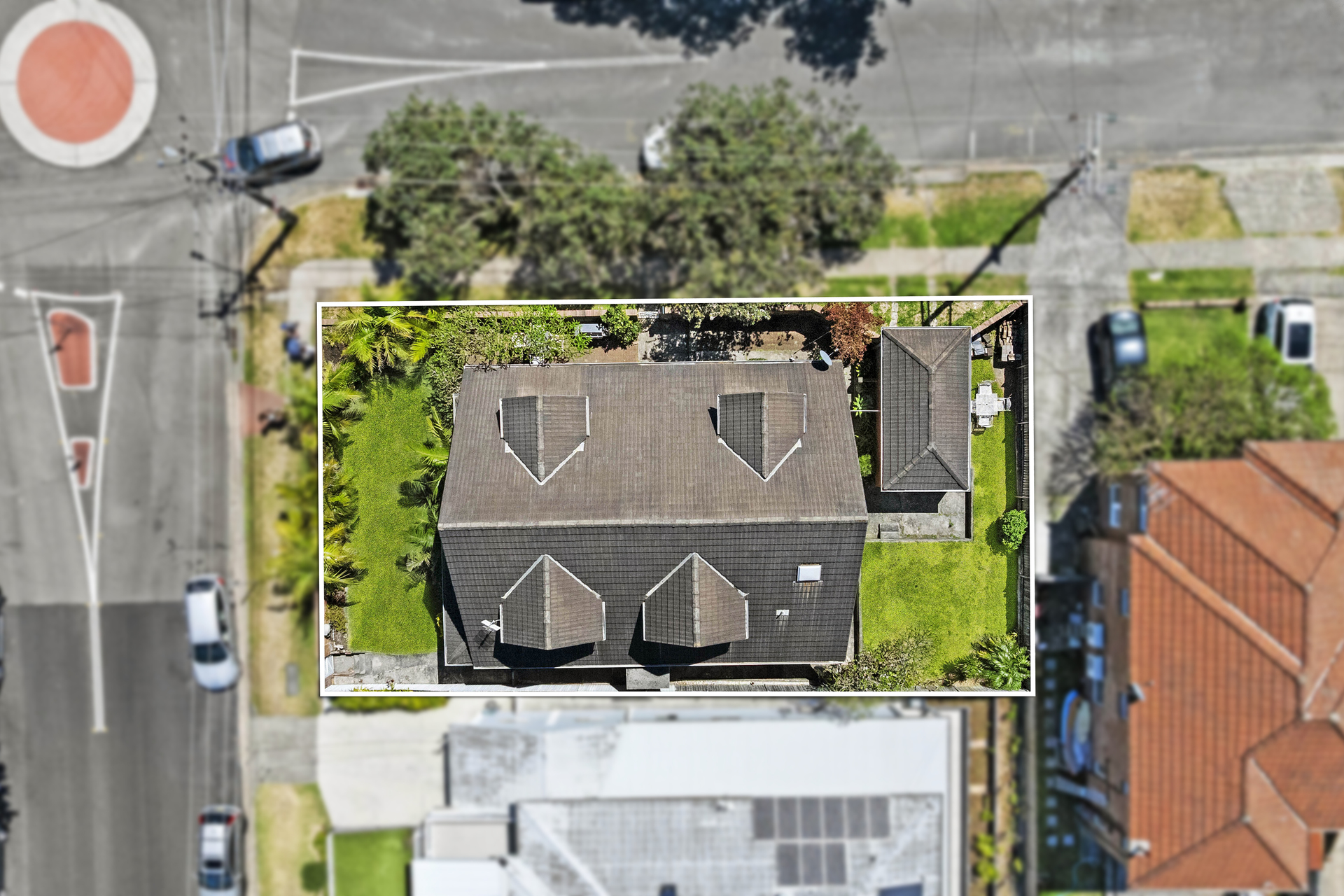 24 Ocean View Road, Freshwater - Thumbnail 2