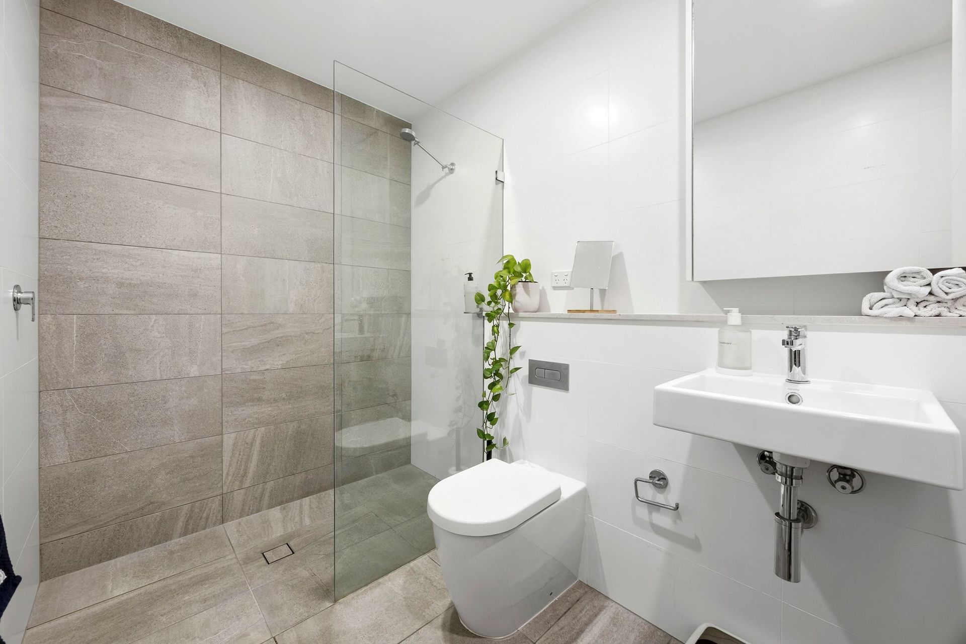 C303/23 Roger Street, Brookvale - Thumbnail 5