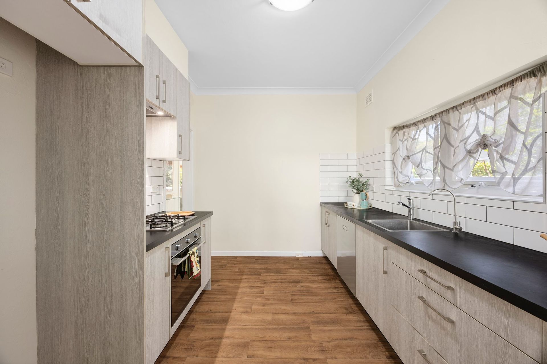 1/147 Griffiths Street, Balgowlah - Thumbnail 3