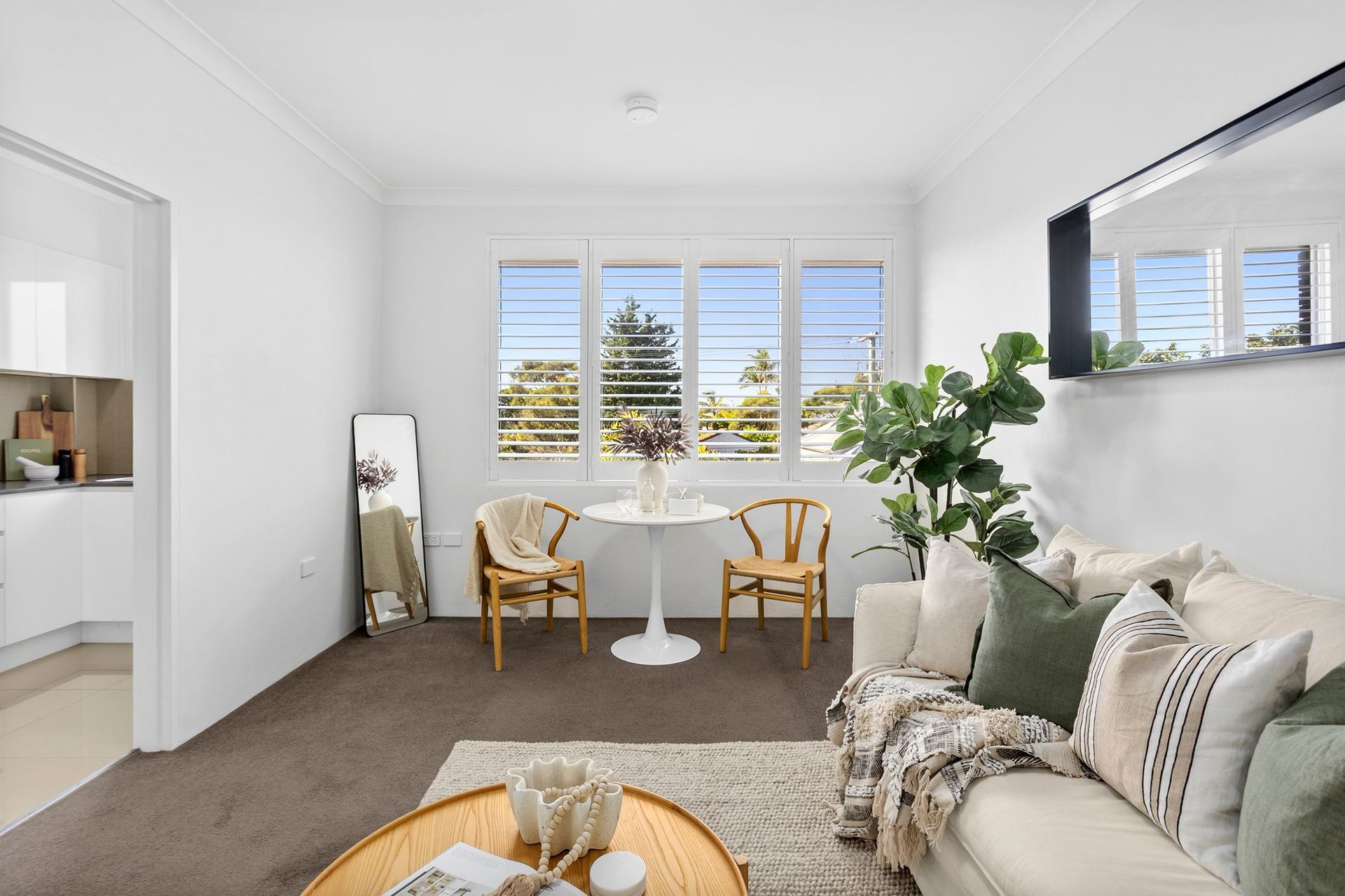 17/94 Lawrence Street, Freshwater - Thumbnail 2