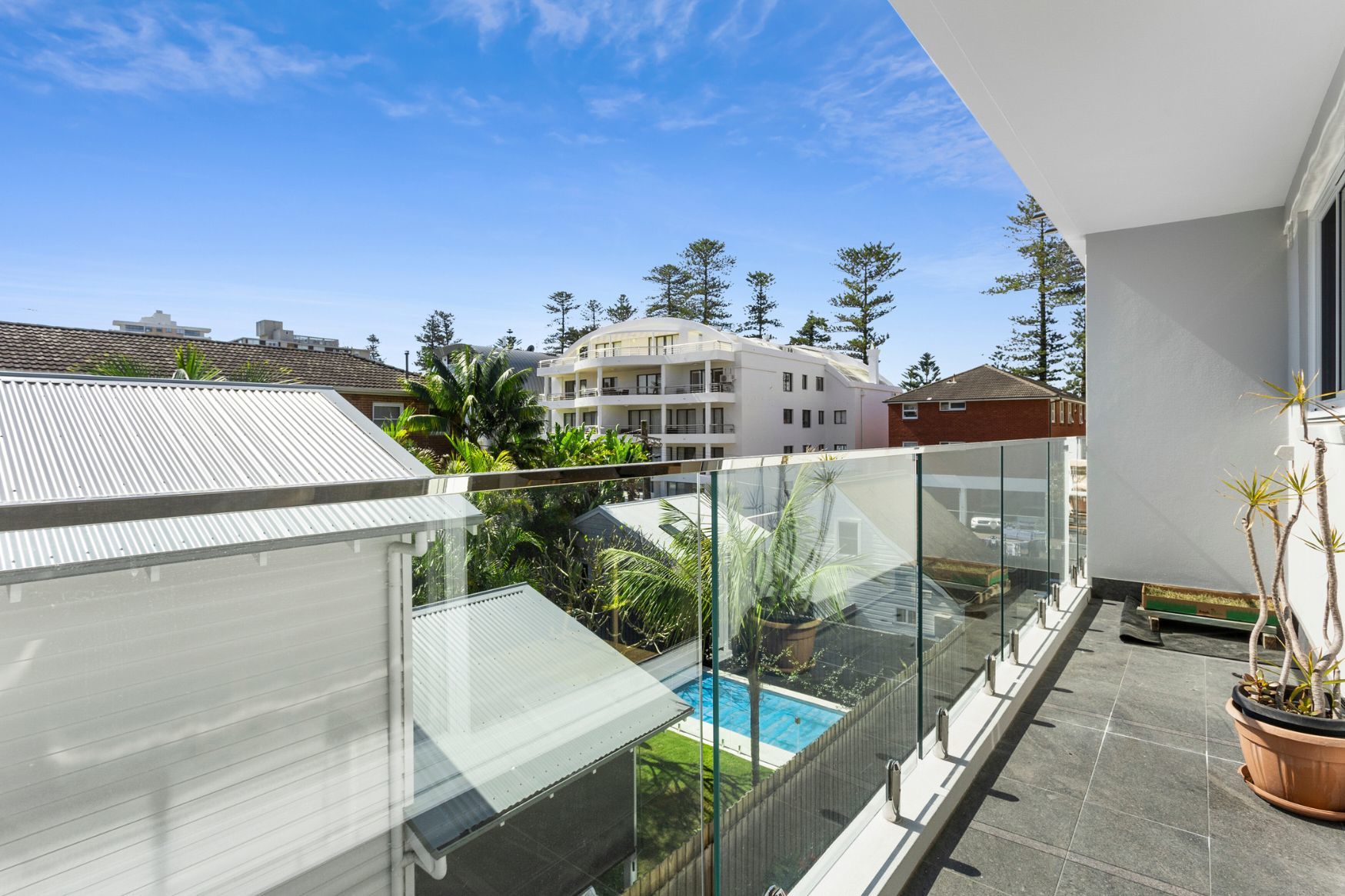 9/2 Malvern Avenue, Manly - Thumbnail 3
