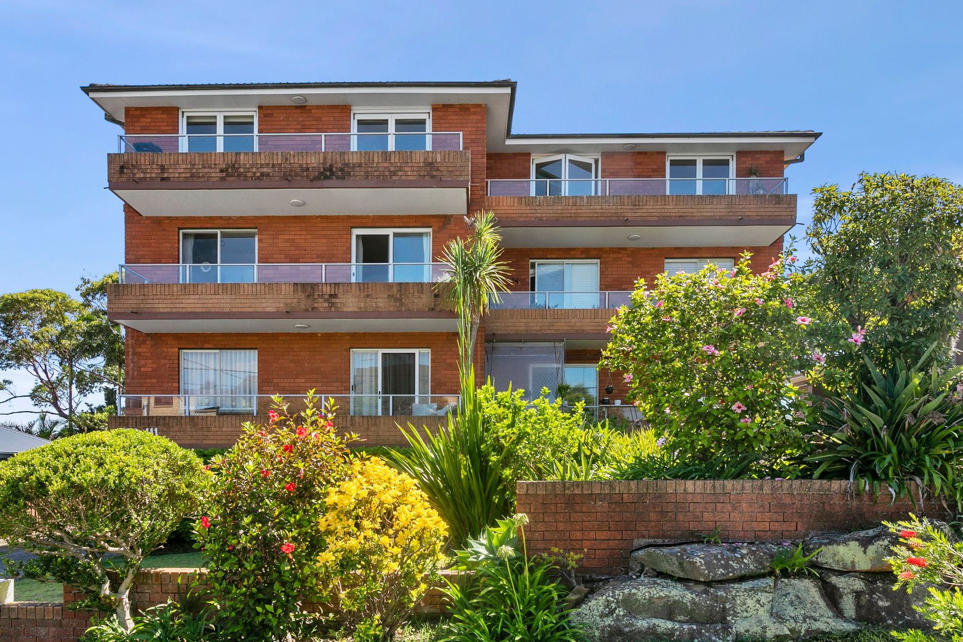 6/109-111 Crown Road, Queenscliff - Thumbnail 2