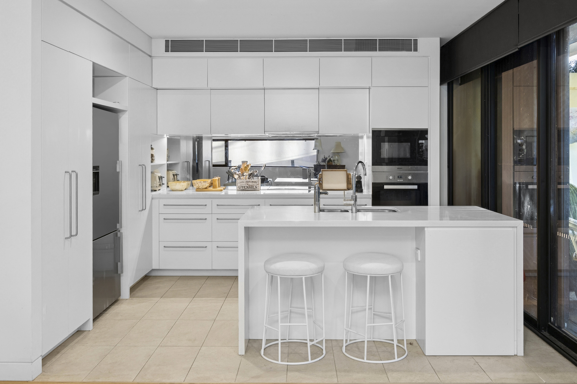 20/80 Evans Street, Freshwater - Thumbnail 5