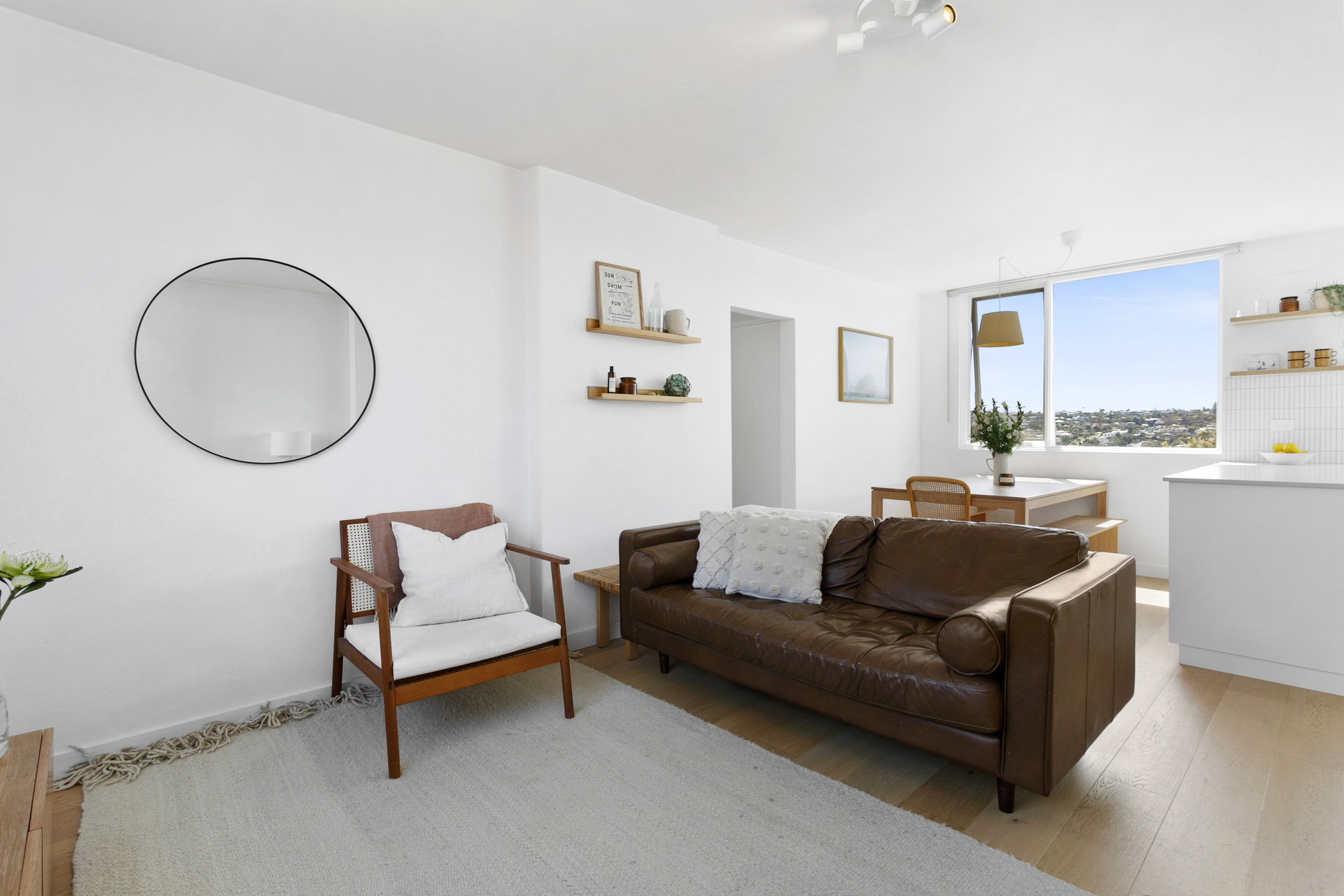 6/12A Corella Street, Freshwater - Thumbnail 4