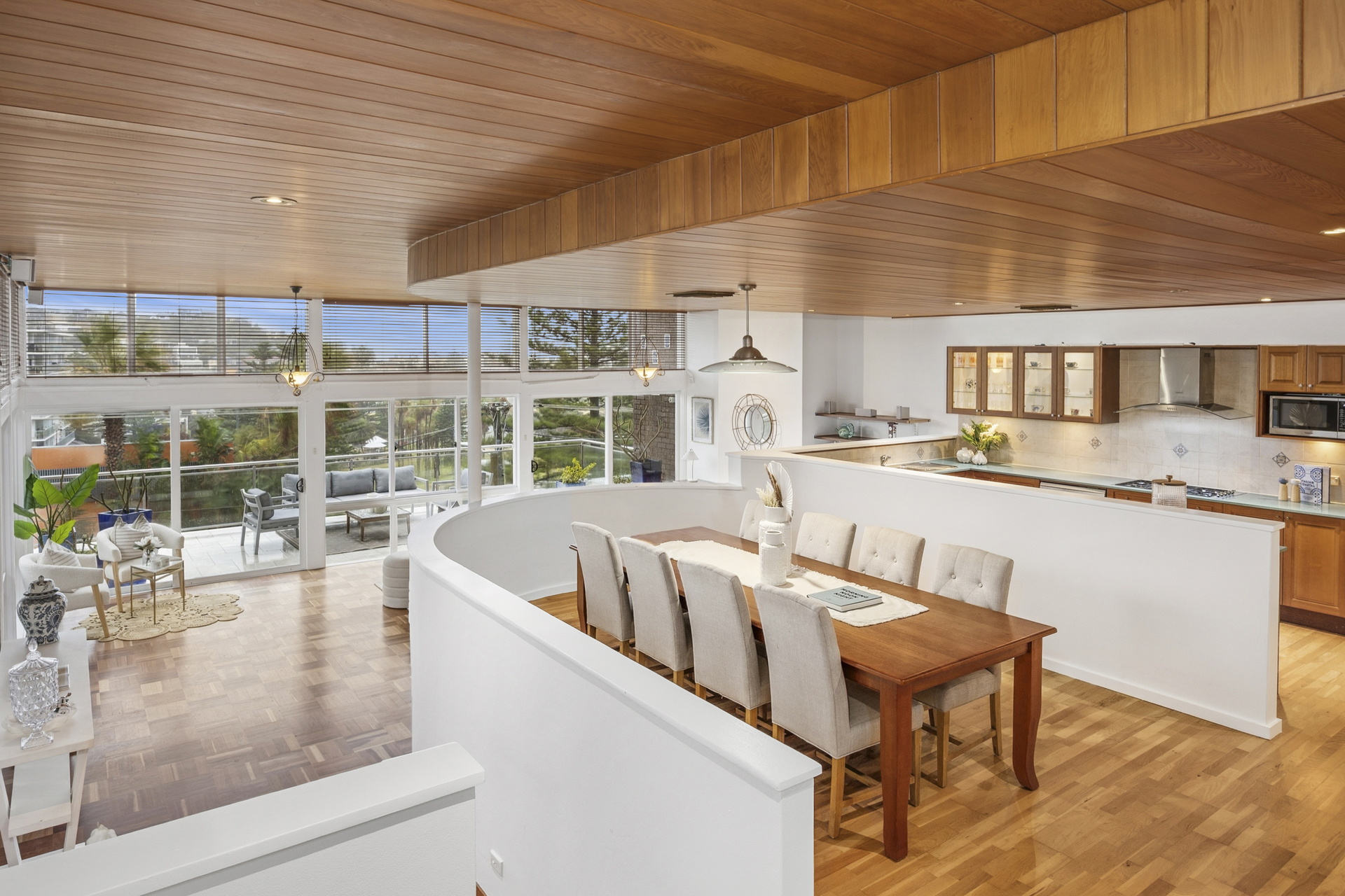 61 Undercliff Road, Freshwater - Thumbnail 5