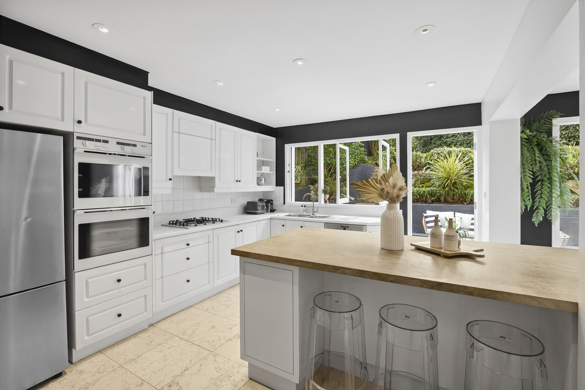 35 Barrabooka Street, Clontarf - Thumbnail 7